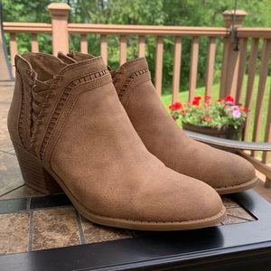 Fergalicious by Fergie heeled zipper boots.